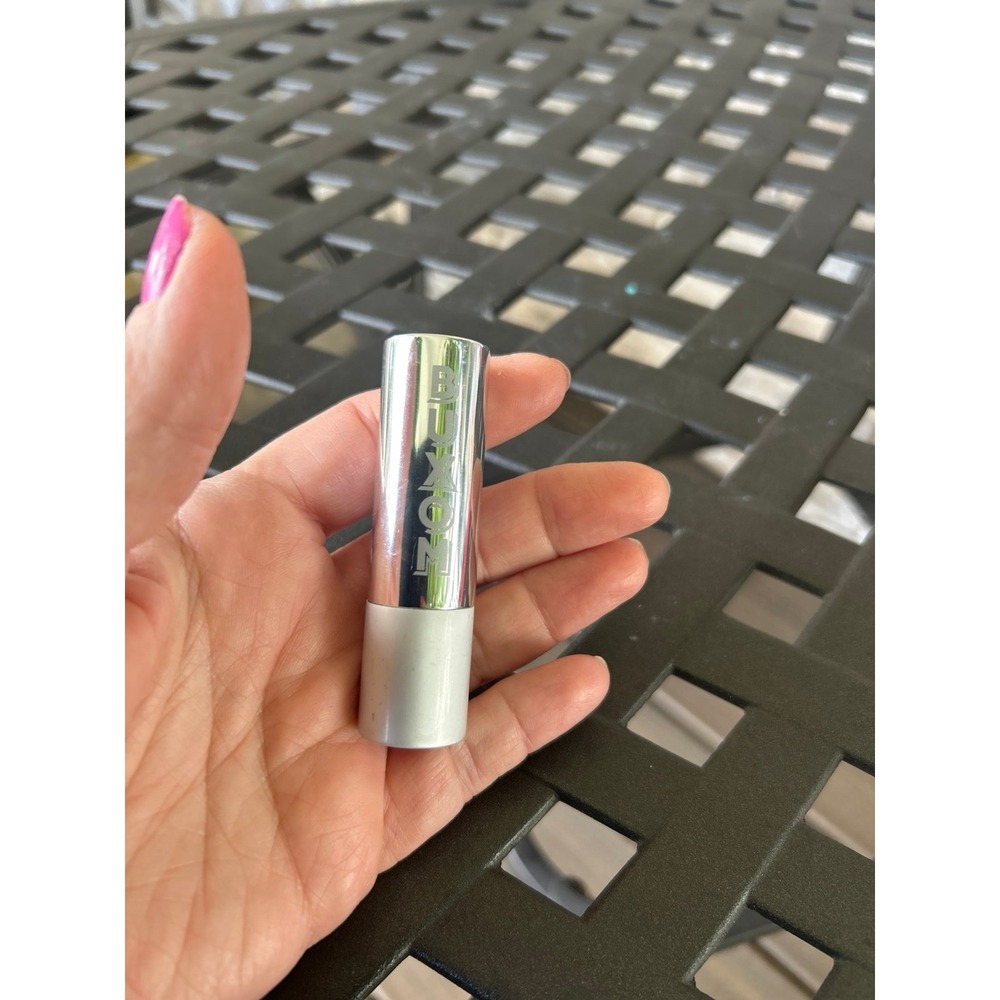 Buxom full force fly girl neutral lipstick new